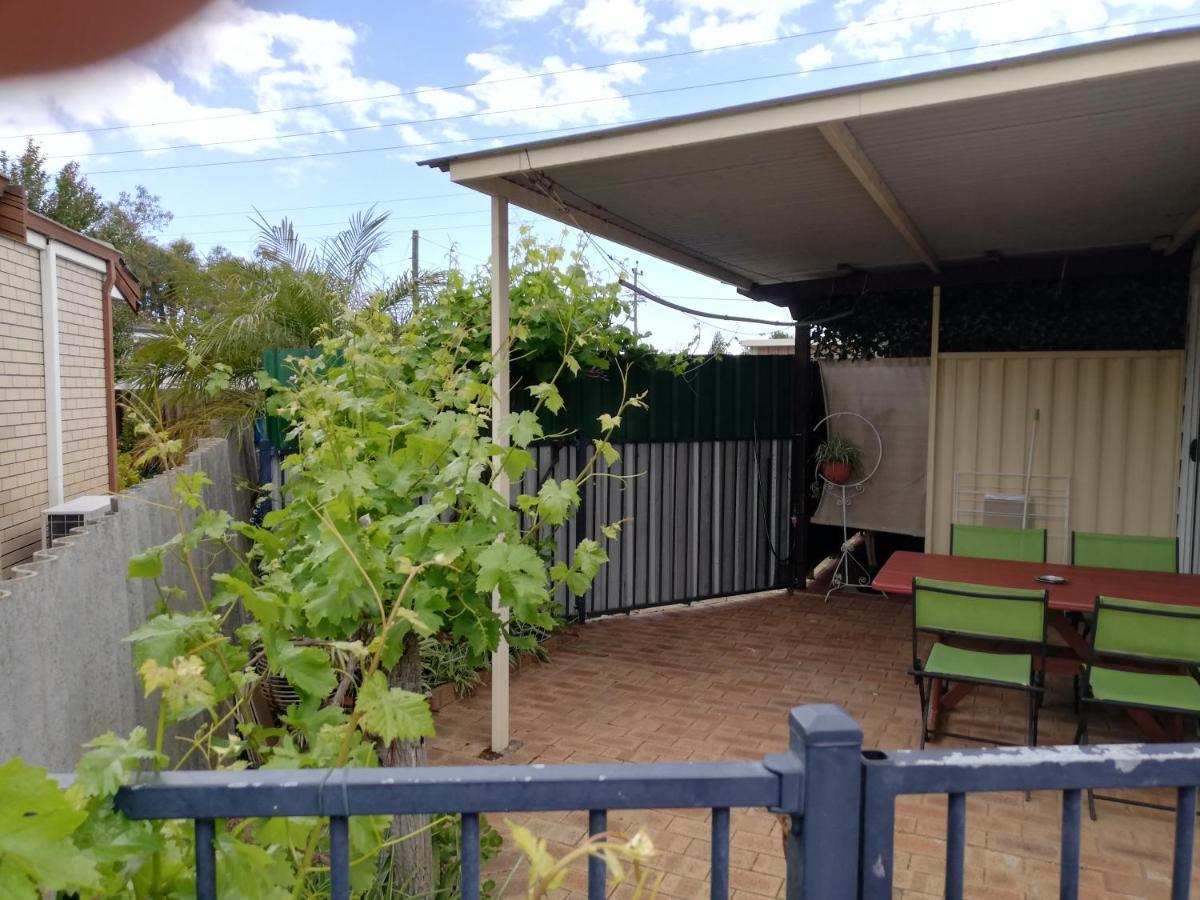 Affordable Inn Perth Exteriér fotografie