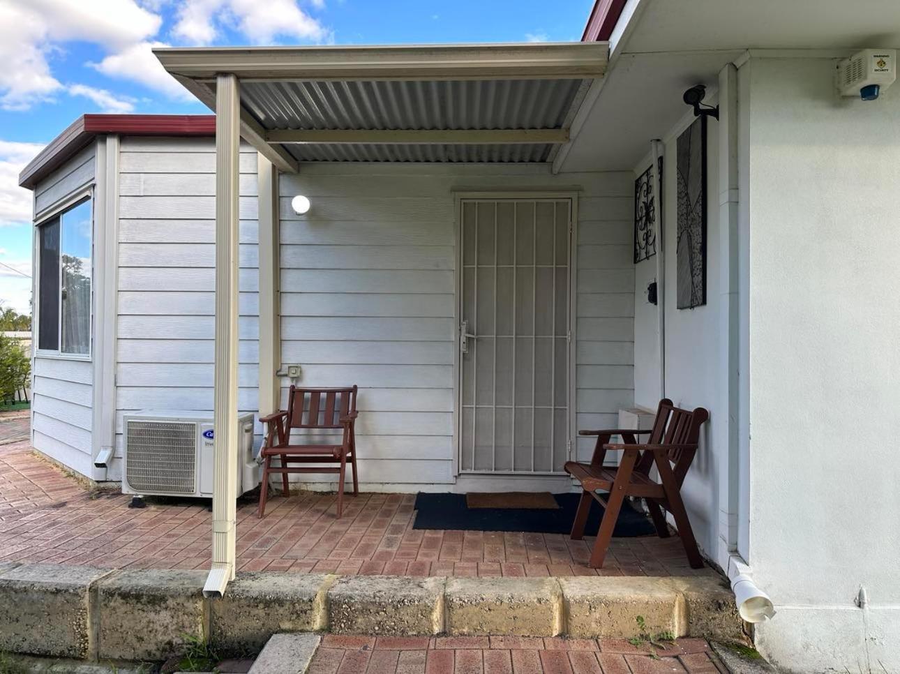 Affordable Inn Perth Exteriér fotografie